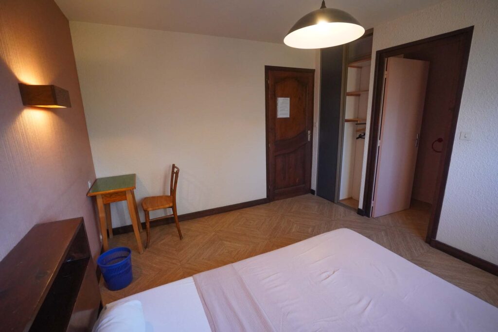 2022-09-chambre-cour-17